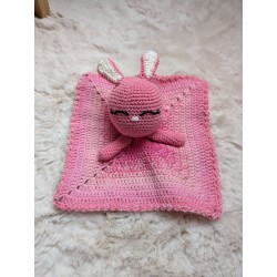 Doudou Plat Lapin "Pâquerette" Crochet Ricorumi | mavanya.ch